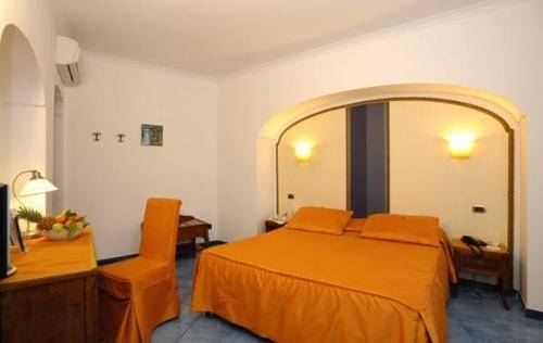 Imagen general del Hotel Hotel Floridiana. Foto 4