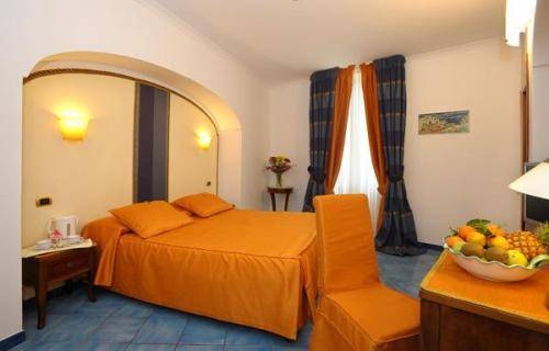 Imagen general del Hotel Hotel Floridiana. Foto 10