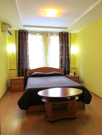 Imagen de la habitación del Hotel Hotel Flowers. Foto 7
