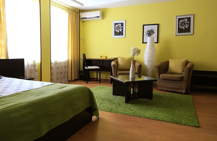 Imagen de la habitación del Hotel Hotel Flowers. Foto 11