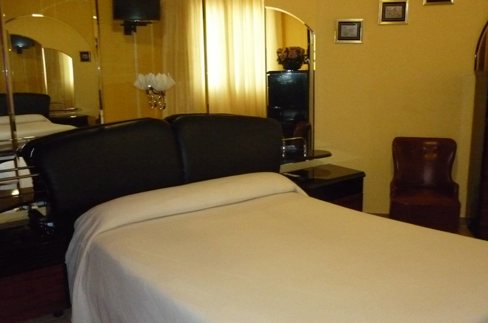 Imagen de la habitación del Hotel Hotel Francisco Javier. Foto 9