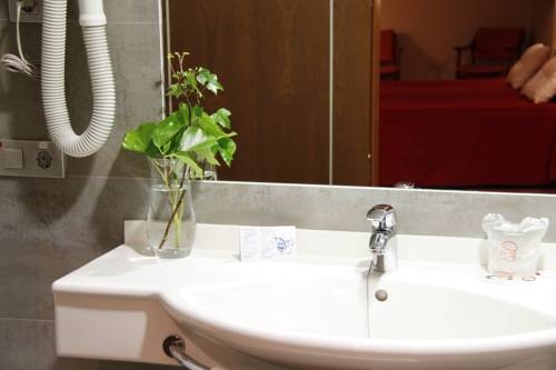 Imagen general del Hotel Hotel Fuente El Cura. Foto 11