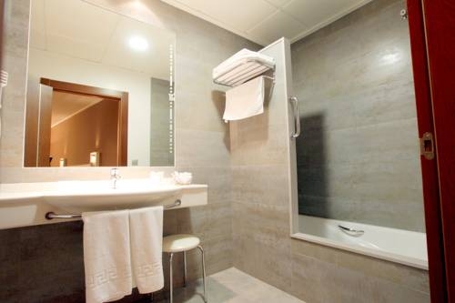 Imagen general del Hotel Hotel Fuente El Cura. Foto 12