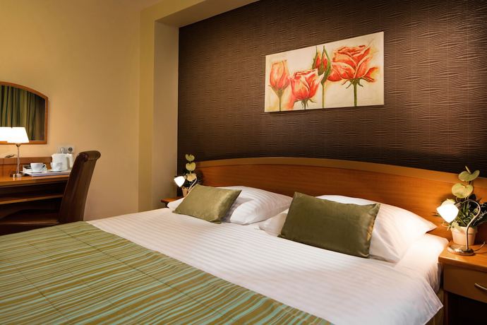 Imagen de la habitación del Hotel Hotel Galicya. Foto 8