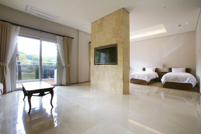 Imagen de la habitación del Hotel Hotel Gallery. Foto 17