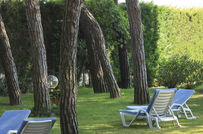 Imagen de los exteriores del Hotel Hotel Gallia. Foto 7