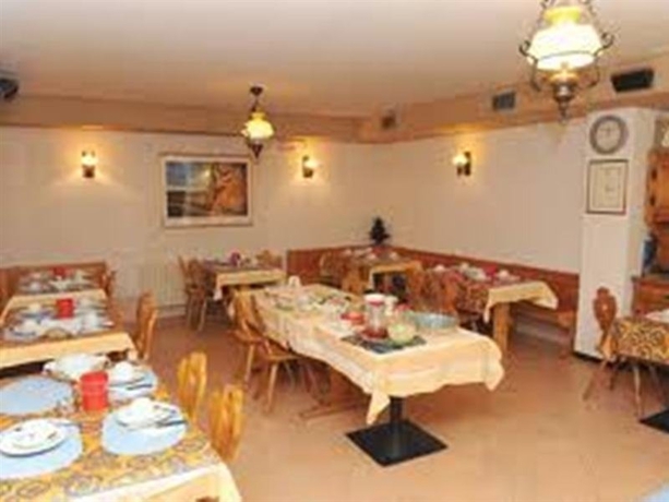 Imagen general del Hotel Hotel Garni Caravasc. Foto 3