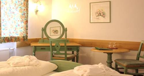 Imagen general del Hotel Hotel Garni L&auml;rchenhof. Foto 11