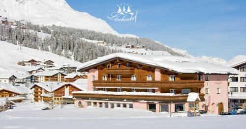 Imagen general del Hotel Hotel Garni L&auml;rchenhof. Foto 34
