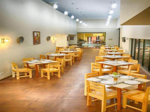 Imagen del bar/restaurante del Hotel Hotel Gerbera. Foto 4