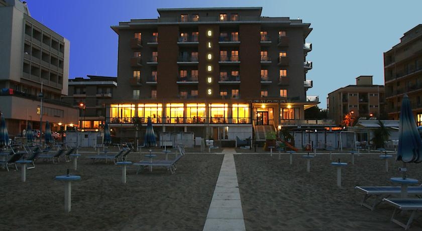 Imagen de los exteriores del Hotel Hotel Globus, Bellaria-Igea Marina. Foto 7