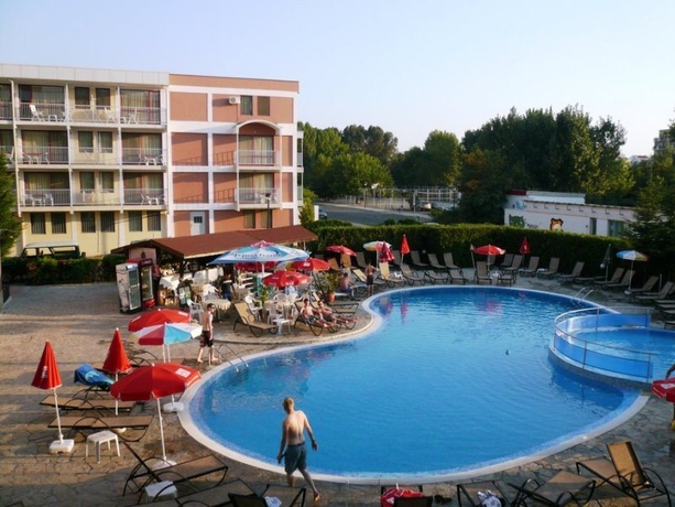 Imagen general del Hotel Hotel Golden Dune. Foto 13