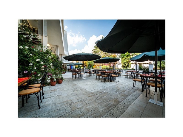 Imagen general del Hotel Hotel Golden Dune. Foto 16