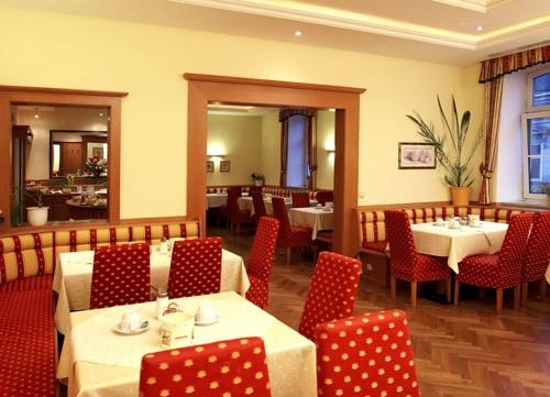 Imagen general del Hotel Hotel Goldener Adler. Foto 18