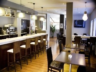 Imagen del bar/restaurante del Hotel Hotel Gran Batalla. Foto 2