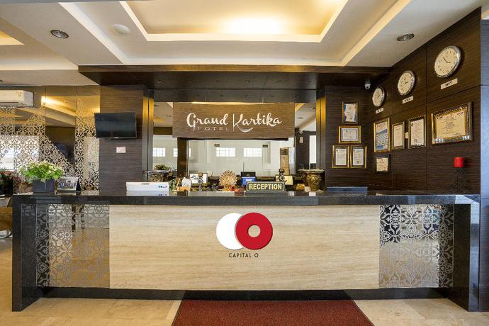 Imagen de los interiores del Hotel Hotel Grand Kartika. Foto 10