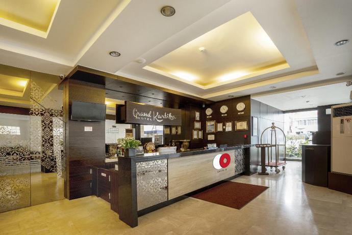 Imagen de los interiores del Hotel Hotel Grand Kartika. Foto 11