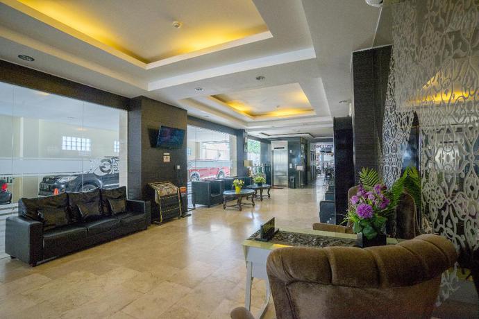 Imagen de los interiores del Hotel Hotel Grand Kartika. Foto 15
