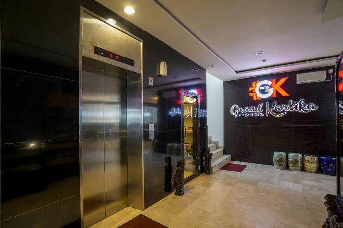 Imagen de los interiores del Hotel Hotel Grand Kartika. Foto 17