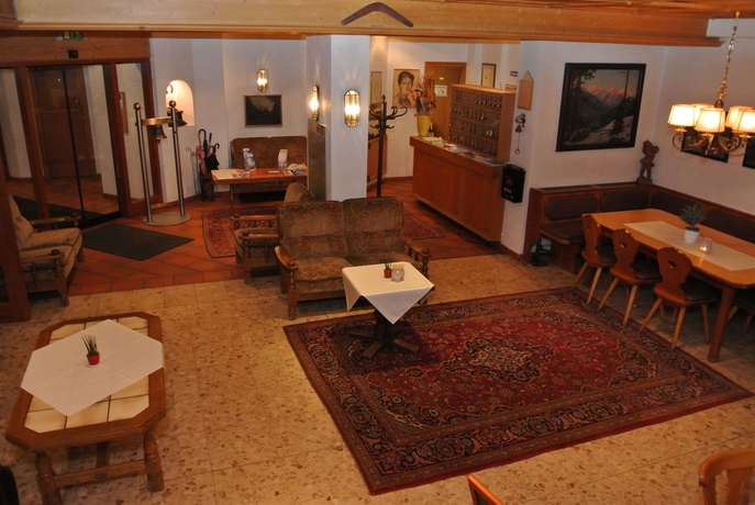 Imagen de los interiores del Hotel Hotel Gruberhof Innsbruck Igls B&B. Foto 16