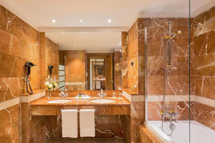 Imagen de la habitación del Hotel Hotel Guadalmina. Foto 19