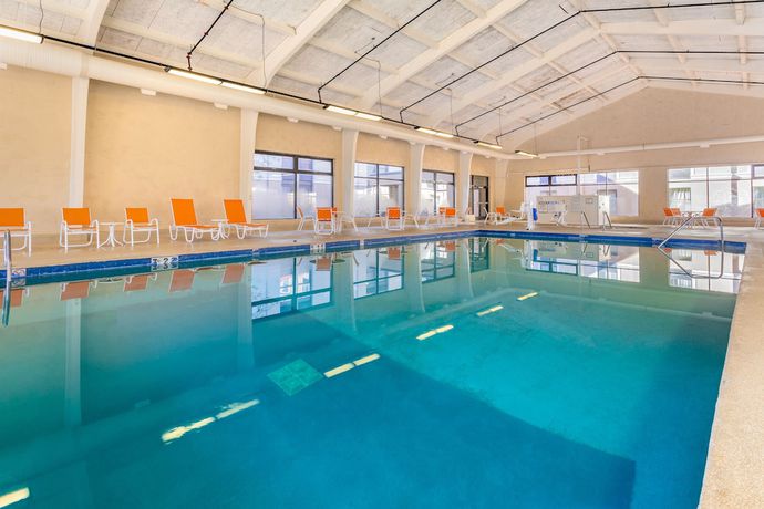 Imagen de la piscina del Hotel Hotel Gurnee. Foto 18
