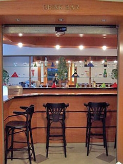 Imagen del bar/restaurante del Hotel Hotel Hid. Foto 2