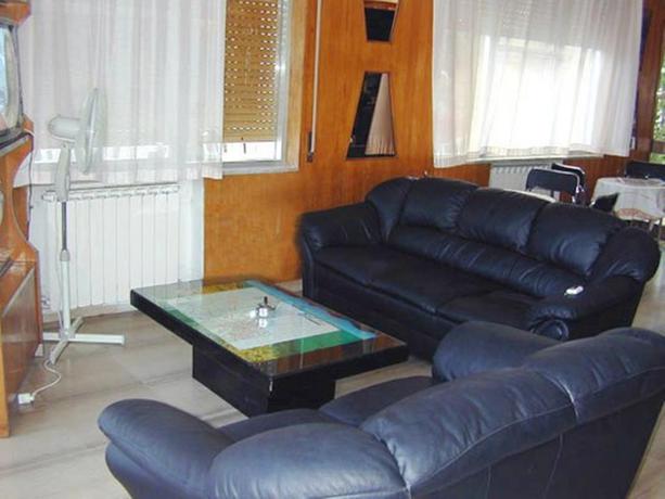 Imagen de los interiores del Hotel Hotel Holiday. Foto 11