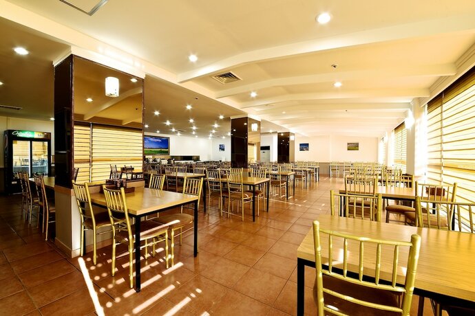 Imagen de los interiores del Hotel Hotel Honey Crown. Foto 19