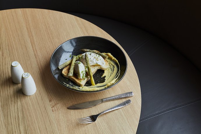 Imagen del bar/restaurante del Hotel Hotel Indigo Vienna – Naschmarkt, an IHG Hotel. Foto 10