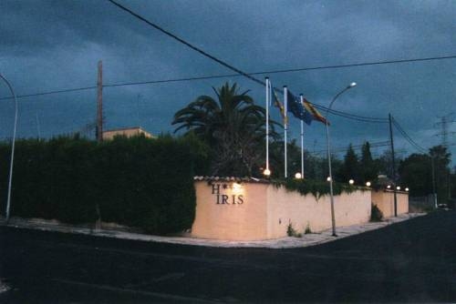 Imagen de los exteriores del Hotel Hotel Iris, Eliana. Foto 12