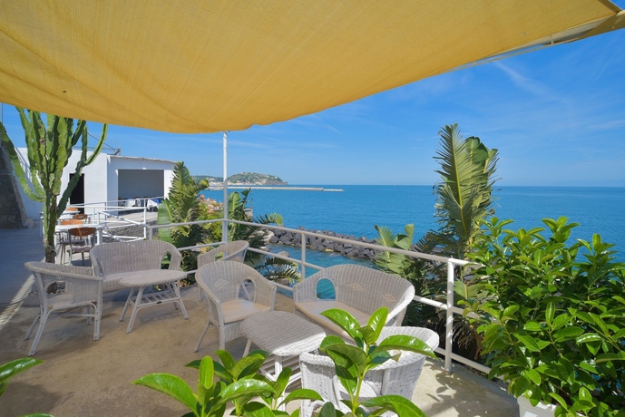 Imagen del bar/restaurante del Hotel Hotel Italia - Beach Club. Foto 2