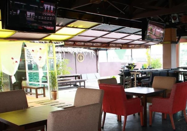 Imagen del bar/restaurante del Hotel Hotel JSL. Foto 2