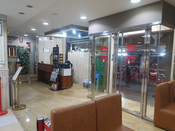 Imagen de los interiores del Hotel Hotel Juan Carlos. Foto 16