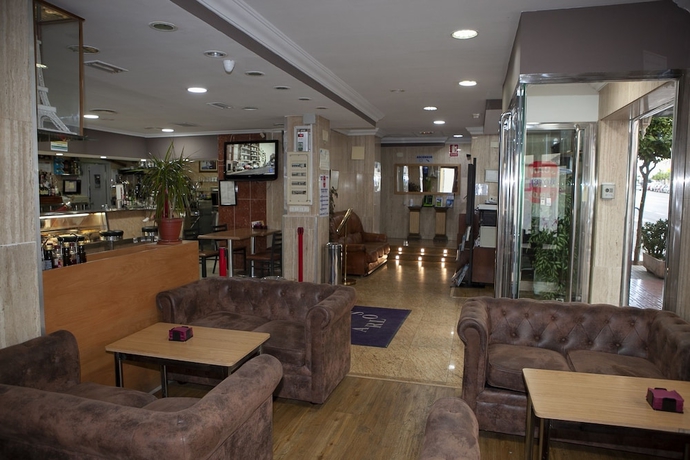 Imagen de los interiores del Hotel Hotel Juan Carlos. Foto 19