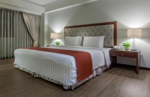 Imagen de la habitación del Hotel Hotel June. Foto 7