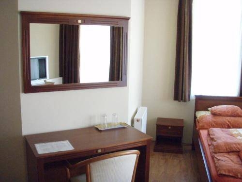 Imagen general del Hotel Hotel Kaiser Panzi&oacute;. Foto 11