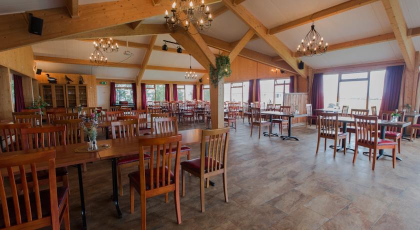Imagen del bar/restaurante del Hotel Hotel Katla By Keahotels. Foto 2
