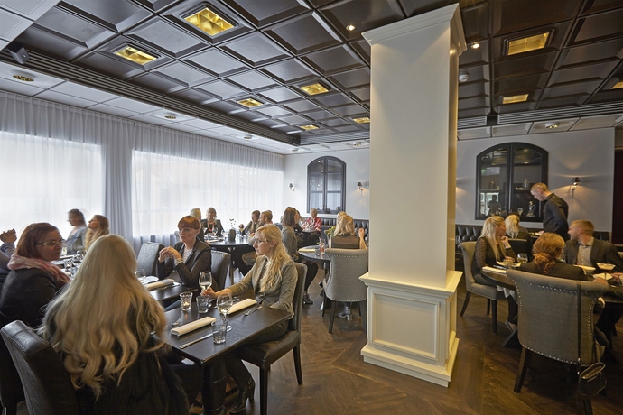 Imagen del bar/restaurante del Hotel Hotel Kea By Keahotels. Foto 7