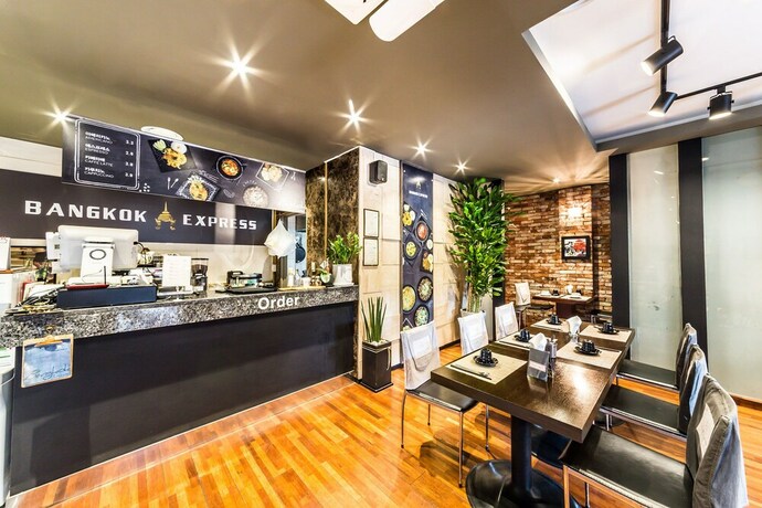 Imagen del bar/restaurante del Hotel Hotel Kobos. Foto 4