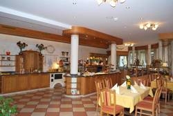 Imagen general del Hotel Hotel K&ouml;niggut. Foto 13