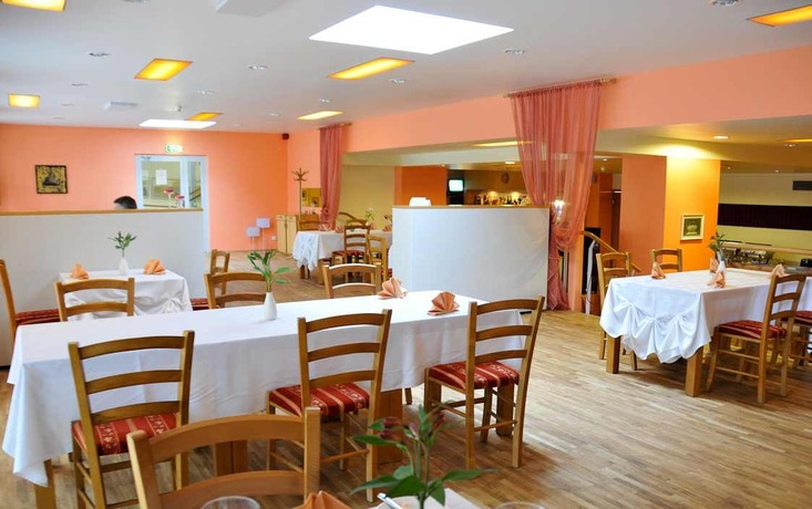 Imagen del bar/restaurante del Hotel Hotel Kubija. Foto 2