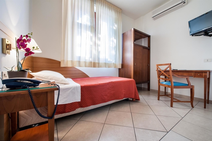 Imagen de la habitación del Hotel Hotel La Baia. Foto 7