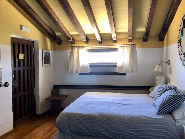Imagen de la habitación del Hotel Hotel La Fructuosa. Foto 7