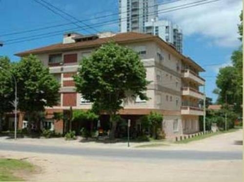Imagen general del Hotel Hotel La Golondrina. Foto 1