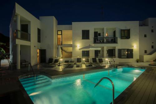 Imagen de los exteriores del Hotel Hotel La Posada De Paco - Spa & Adults Friendly. Foto 10