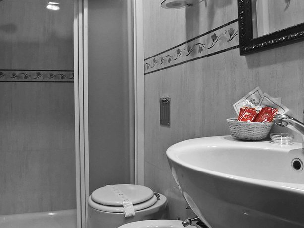 Imagen de la habitación del Hotel Hotel La Posada del Rey. Foto 13