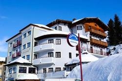 Imagen general del Hotel Hotel Latschenhof. Foto 12