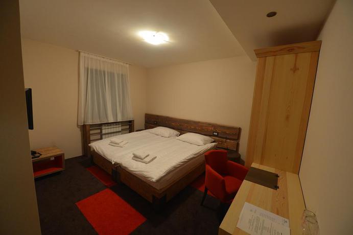 Imagen de la habitación del Hotel Hotel Lavina. Foto 6