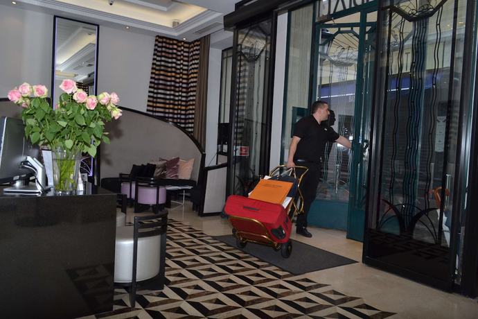 Imagen de los interiores del Hotel Hotel Le Mondial, BW Premier Collection. Foto 19